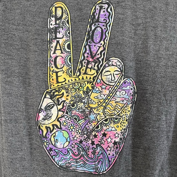 Modern Lux Peace Sign Graphic T Shirt - Picture 4 of 6